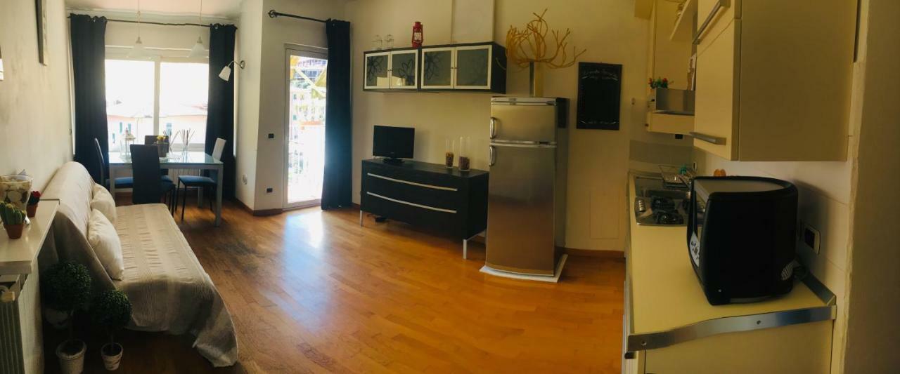Ledonia Apartment Lerici Exteriör bild